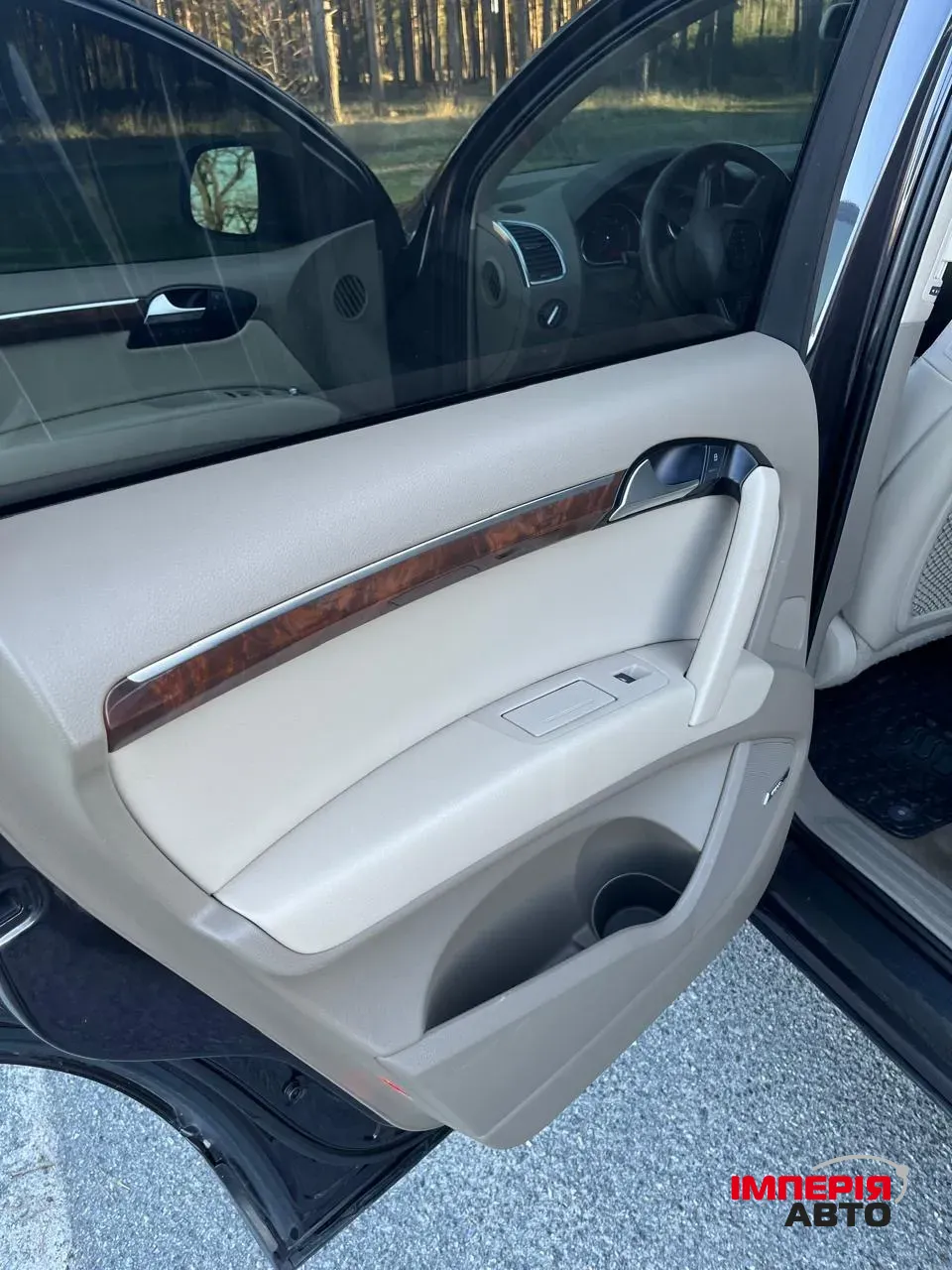 Audi Q7 - фото 10