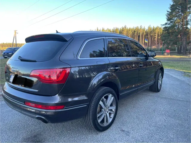 Audi Q7 - фото 3