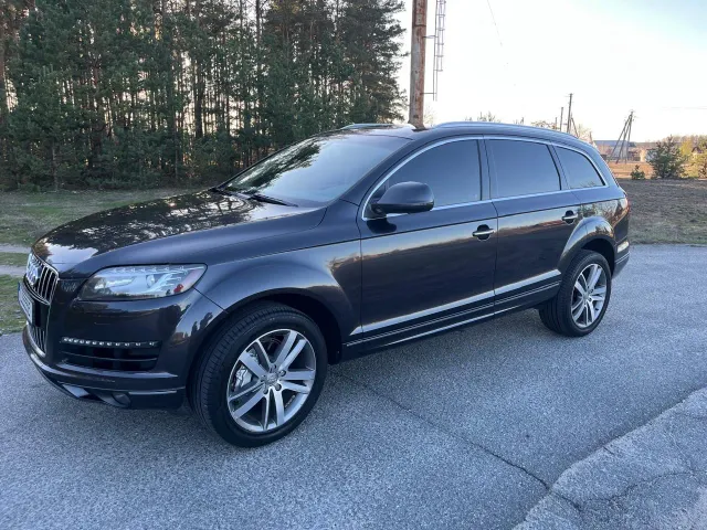 Audi Q7 - фото 2