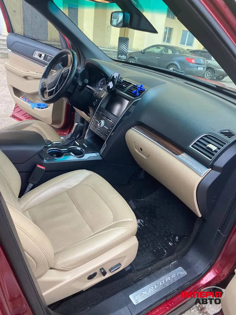 Ford Explorer - фото 9