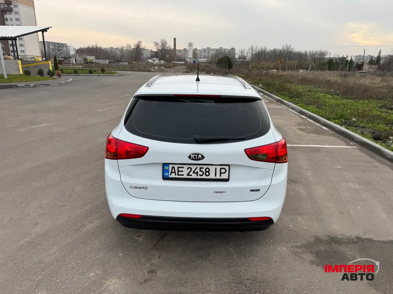 Kia Ceed - фото 8