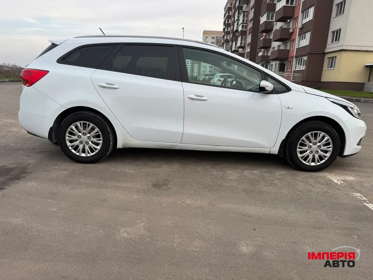 Kia Ceed - фото 11