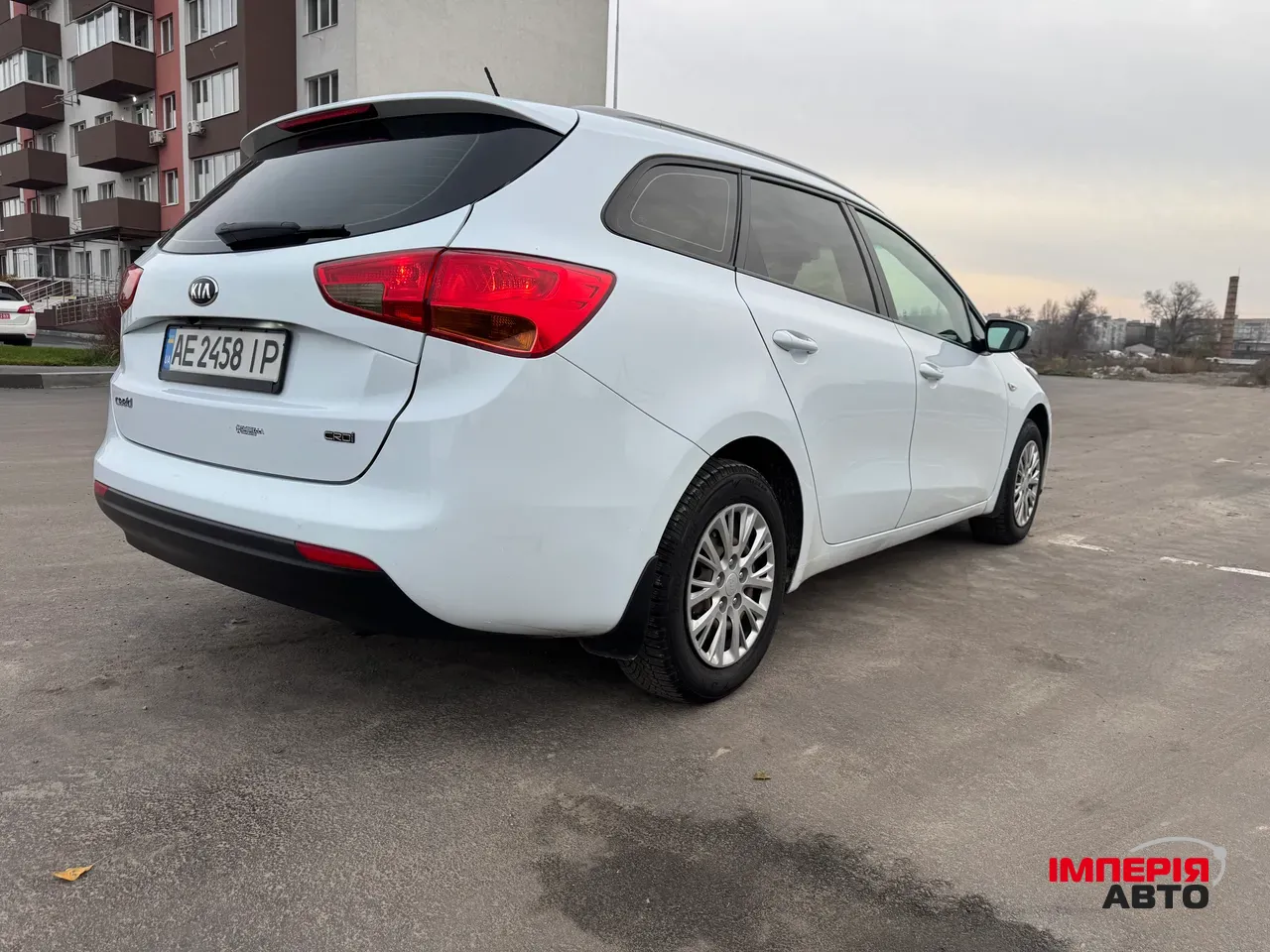 Kia Ceed - фото 10