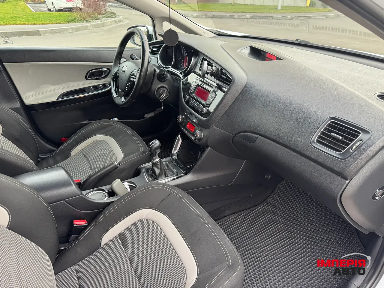 Kia Ceed - фото 19