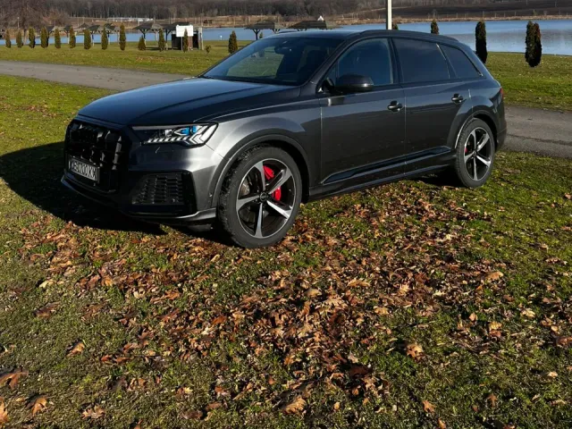 Audi SQ7 - фото 1