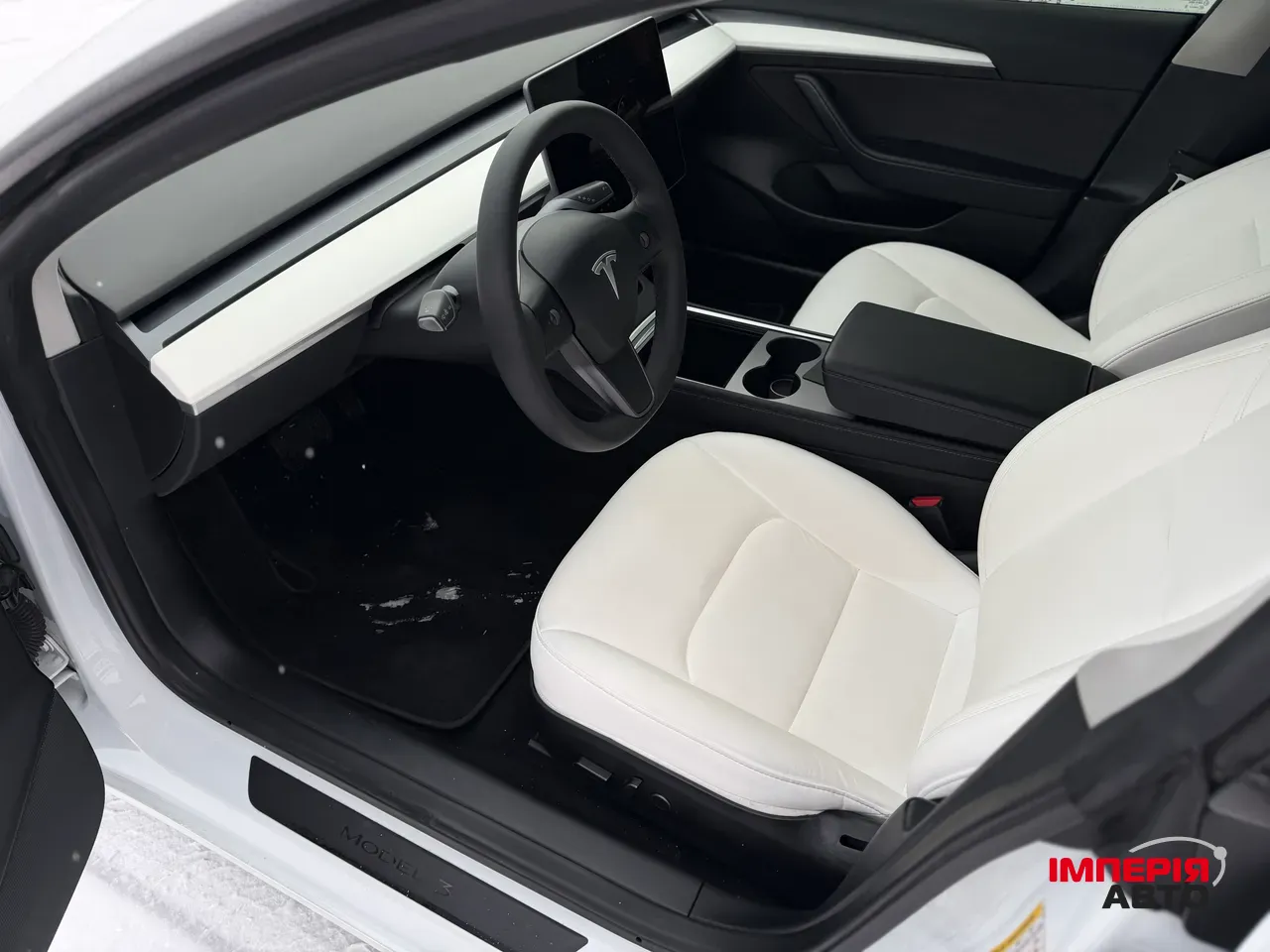 Tesla Model 3 - фото 6