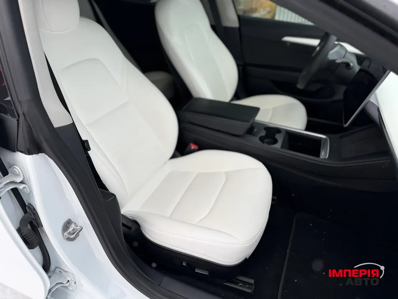 Tesla Model 3 - фото 18