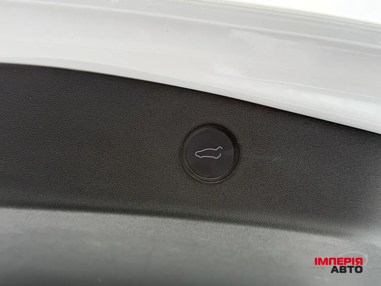 Tesla Model 3 - фото 16