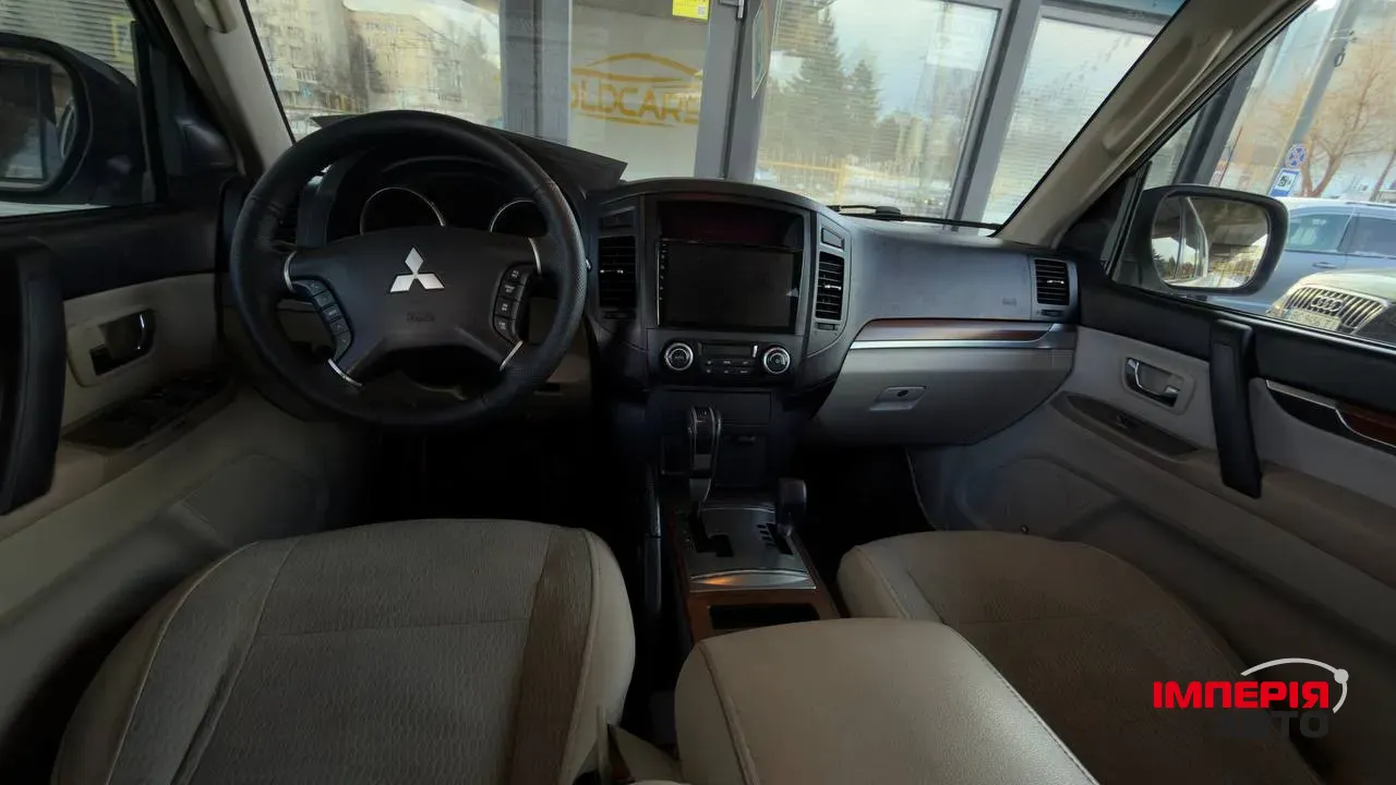 Mitsubishi Pajero - фото 9