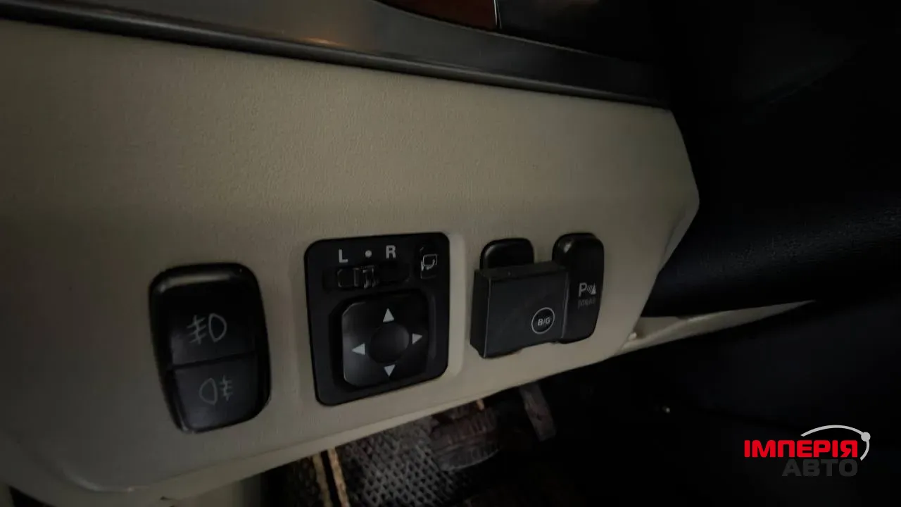 Mitsubishi Pajero - фото 5