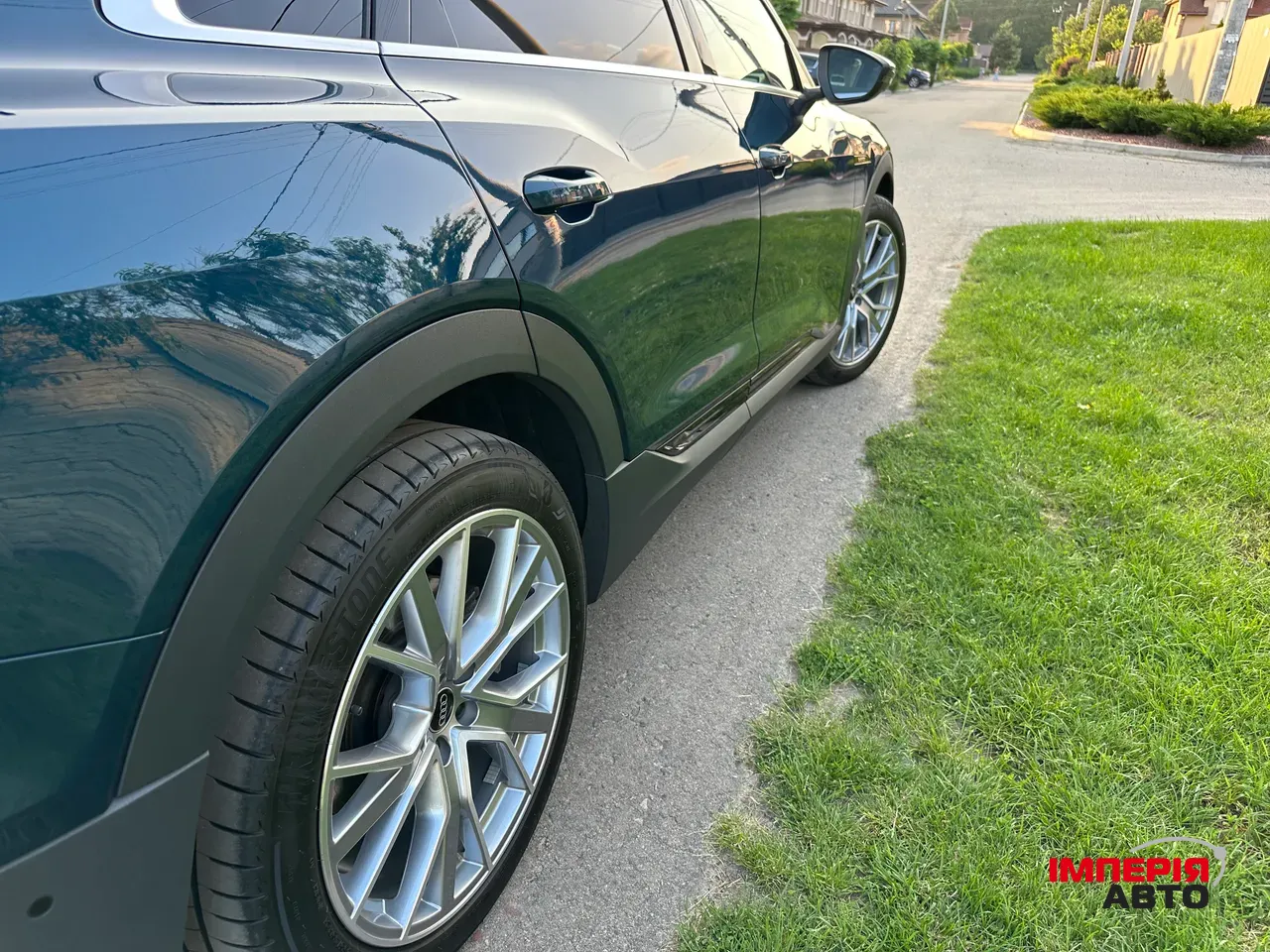 Audi e-tron - фото 13