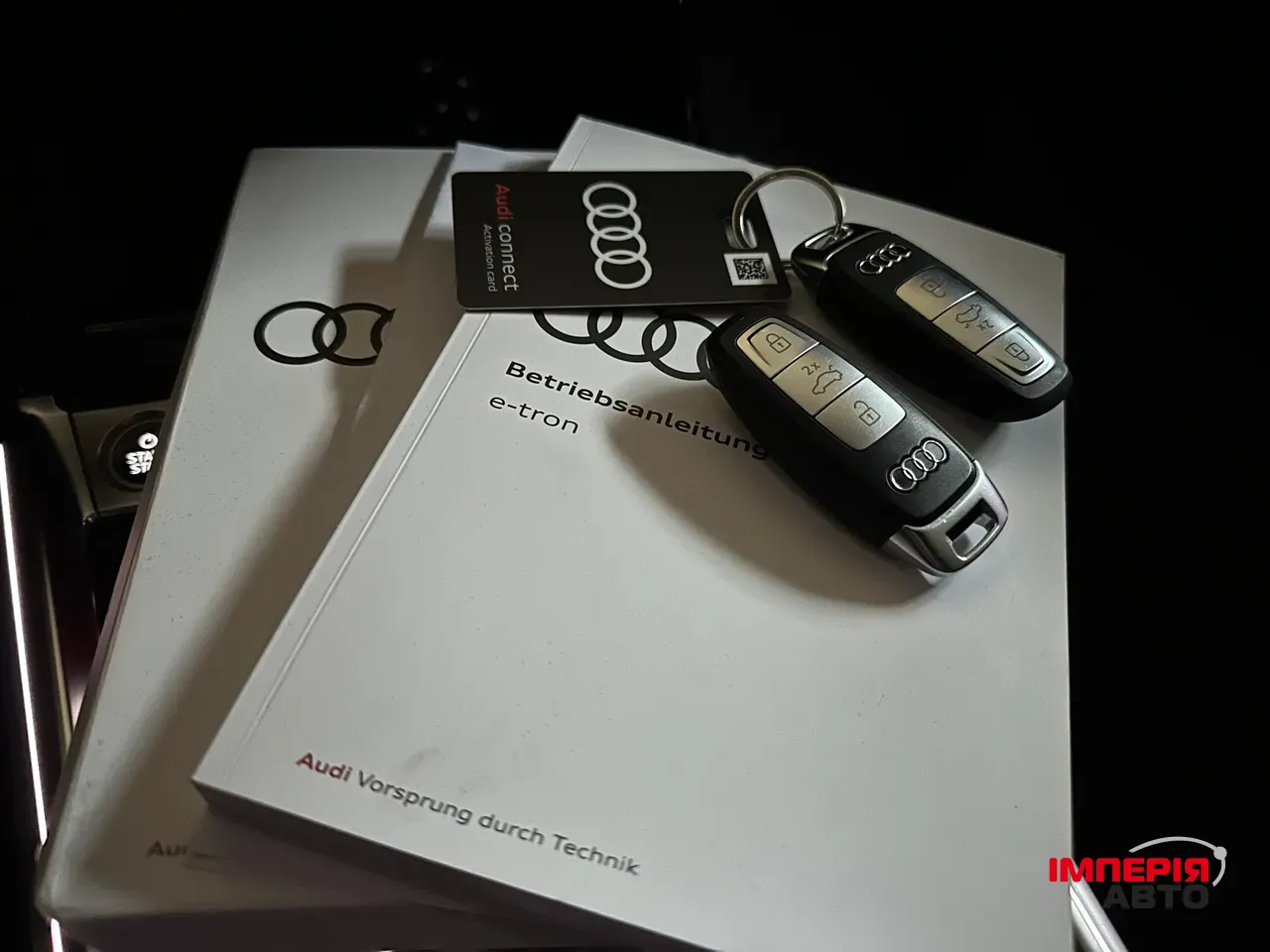 Audi e-tron - фото 30