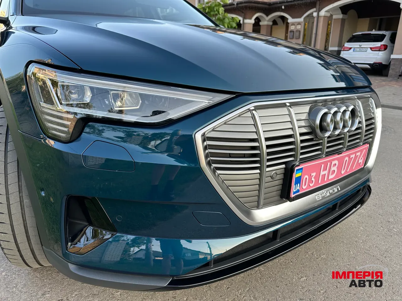 Audi e-tron - фото 8