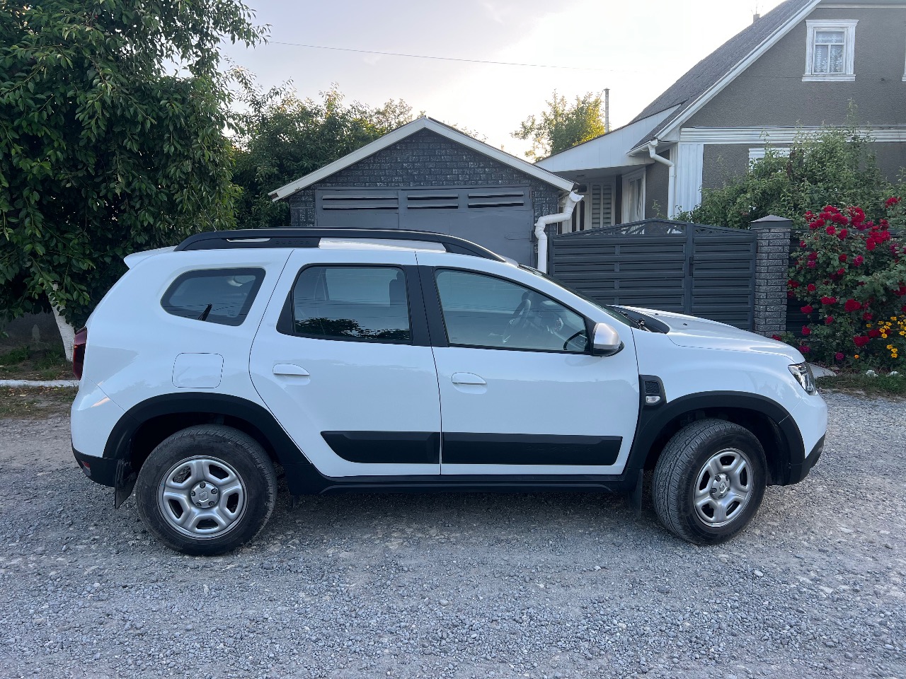 Renault Duster - фото 10