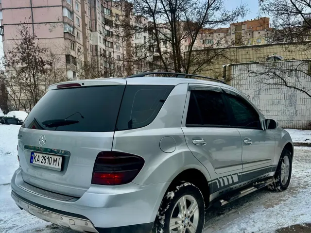 Mercedes-Benz M-Класс - фото 4