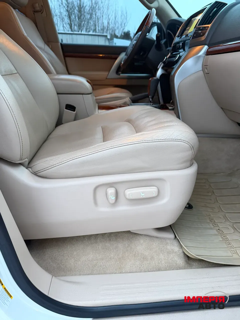 Toyota Land Cruiser - фото 15