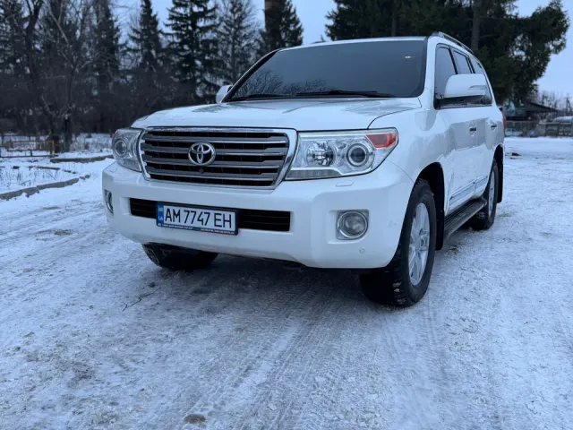Toyota Land Cruiser - фото 2