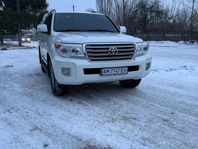 Toyota Land Cruiser - фото 3
