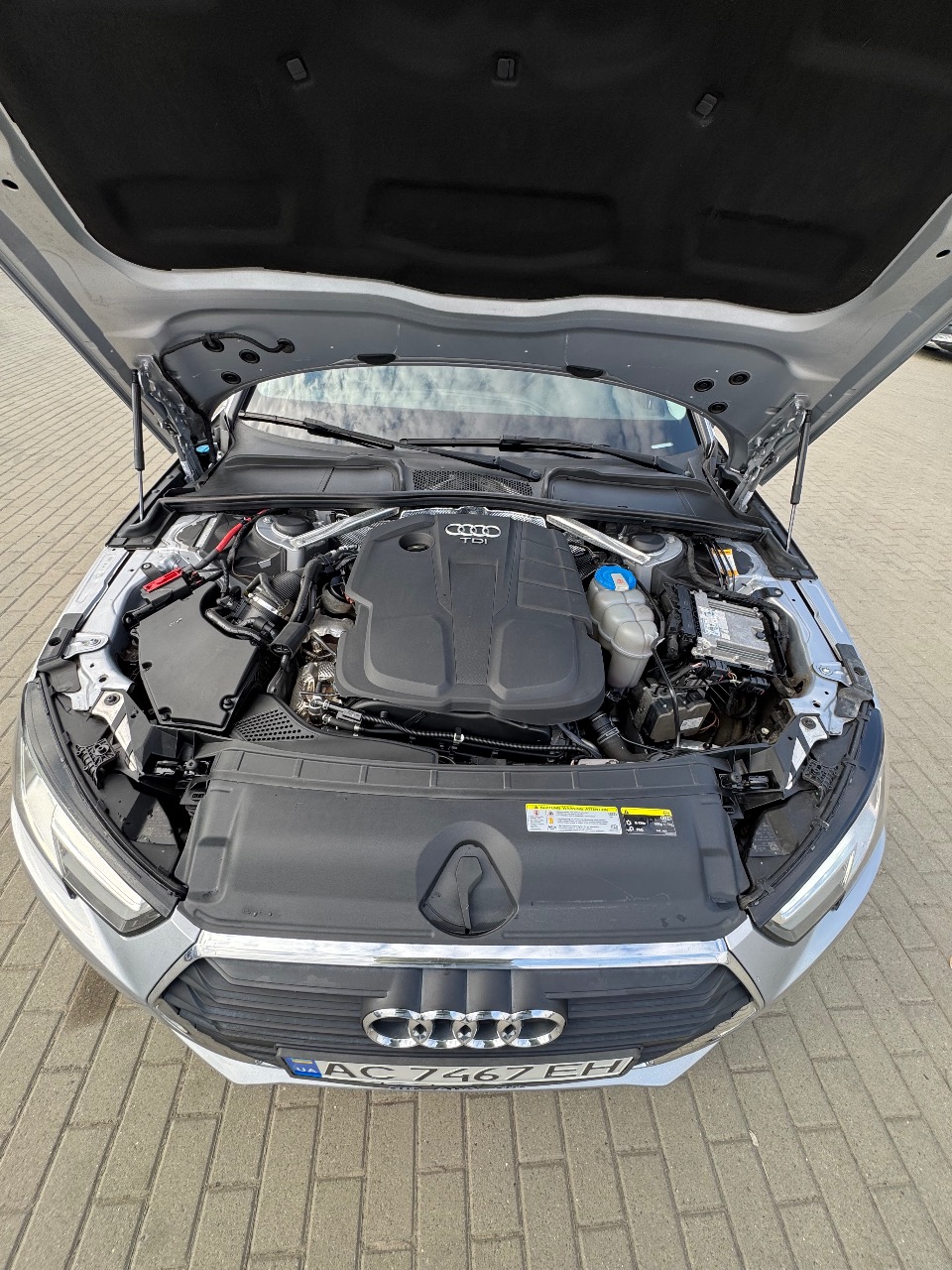 Audi A4 - фото 16