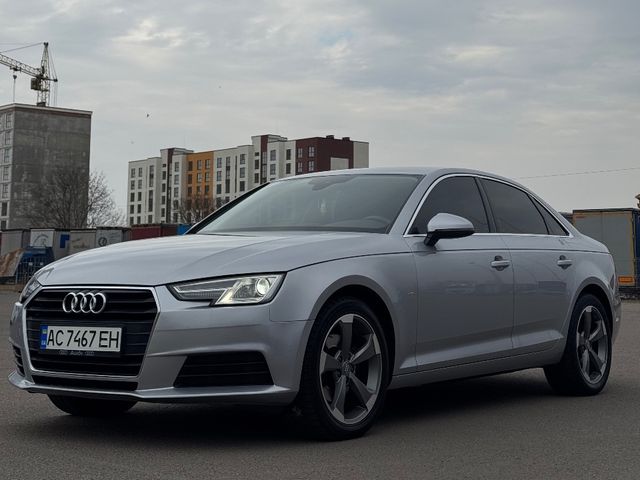 Audi A4 - фото 2