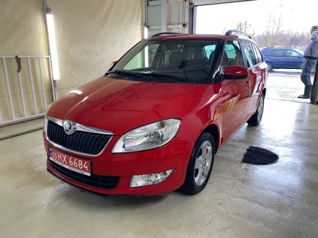 Skoda Fabia - фото 1