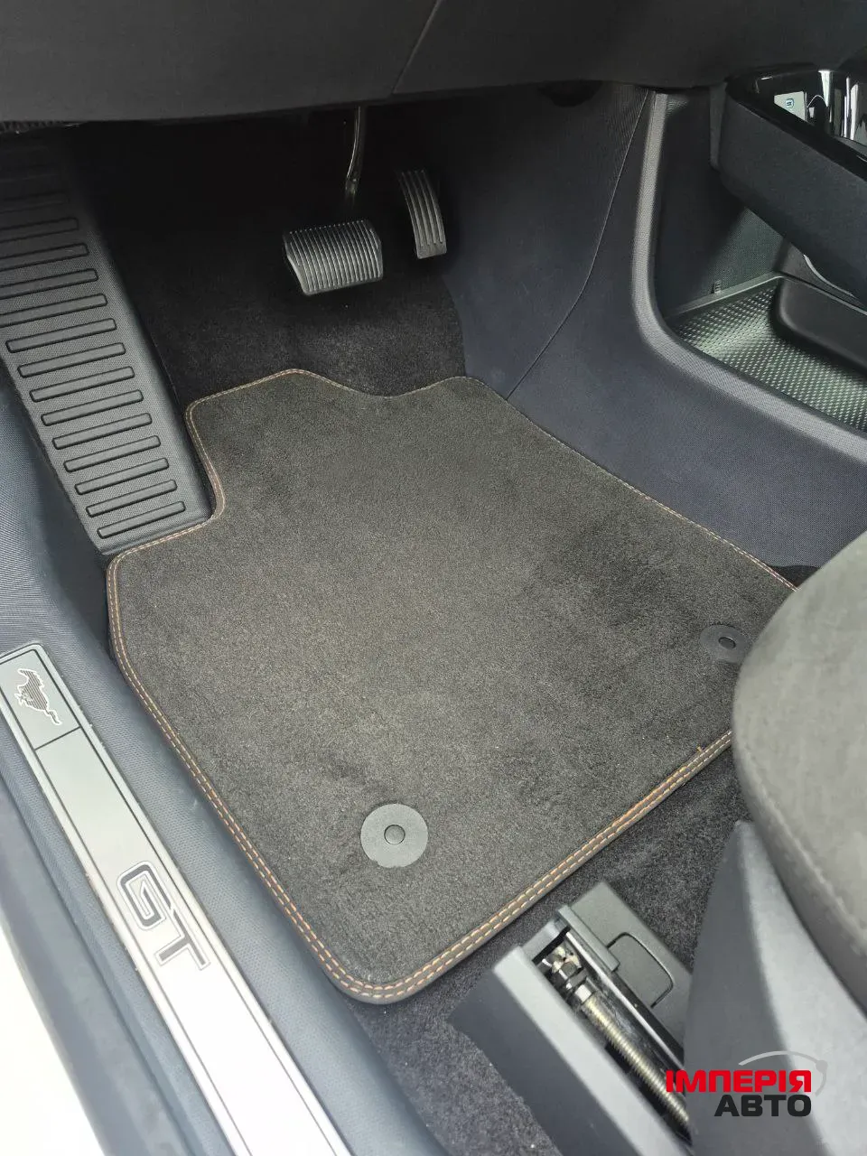 Ford Mustang Mach-E - фото 12