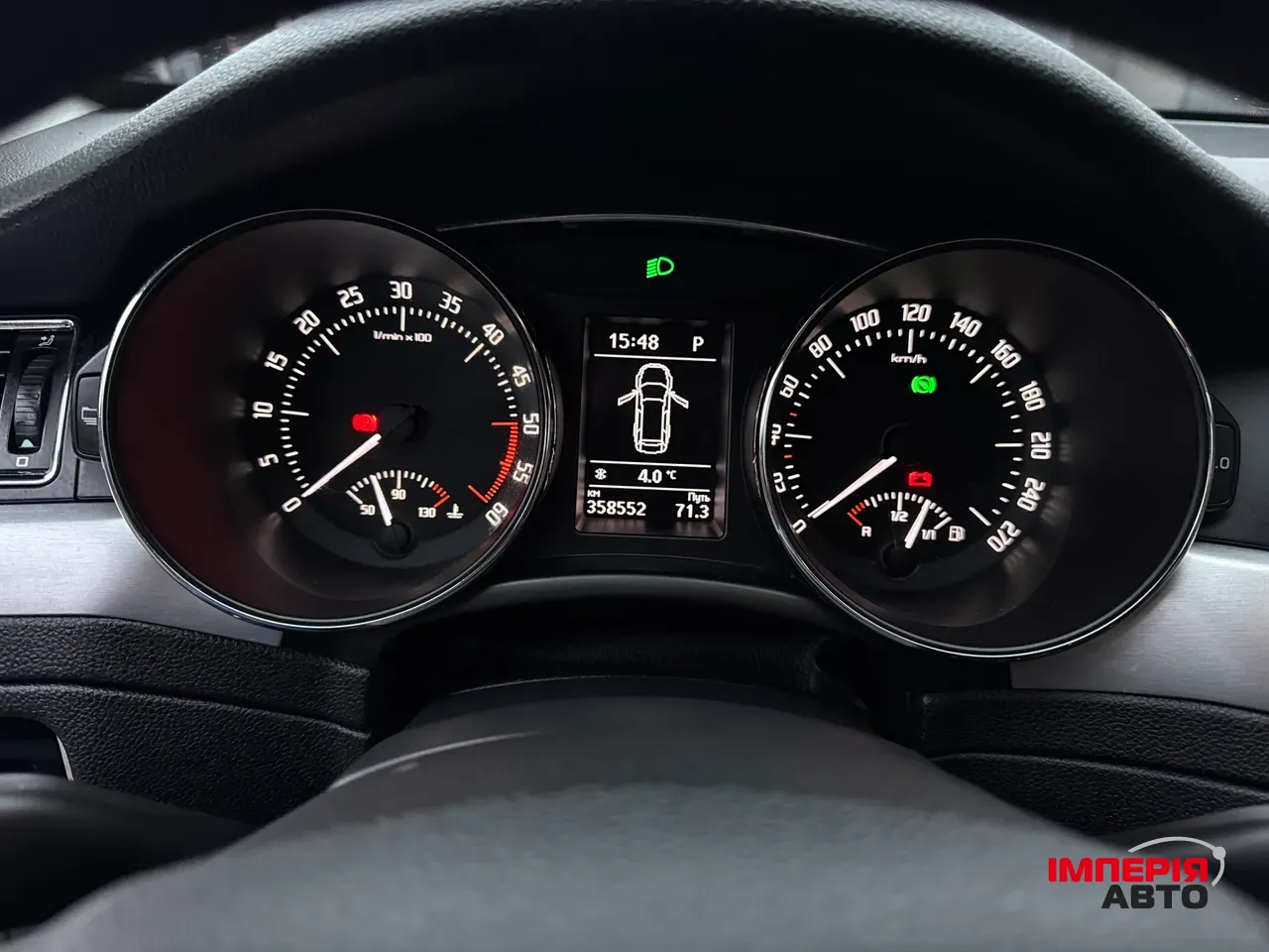 Skoda Superb - фото 15