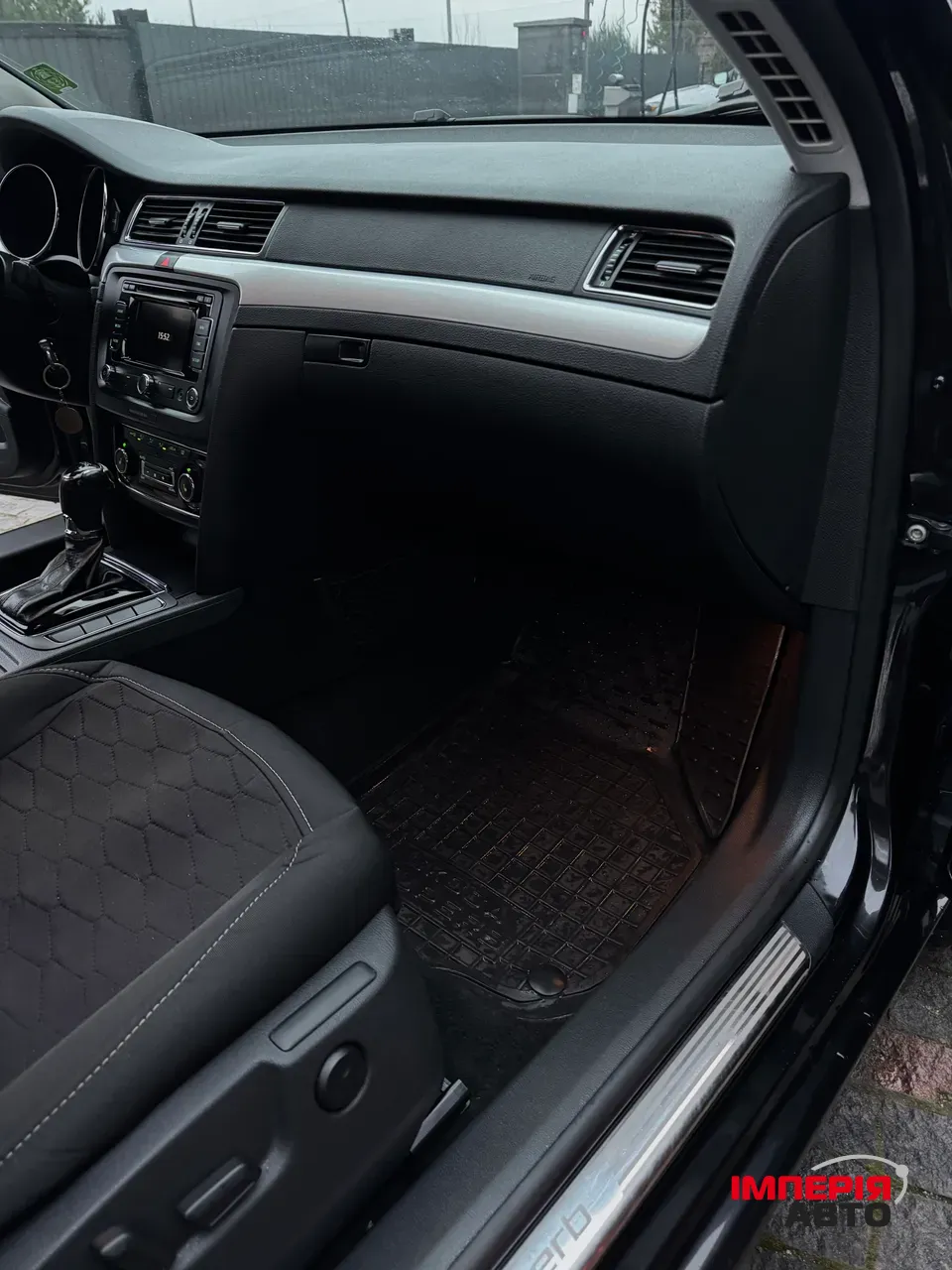 Skoda Superb - фото 20