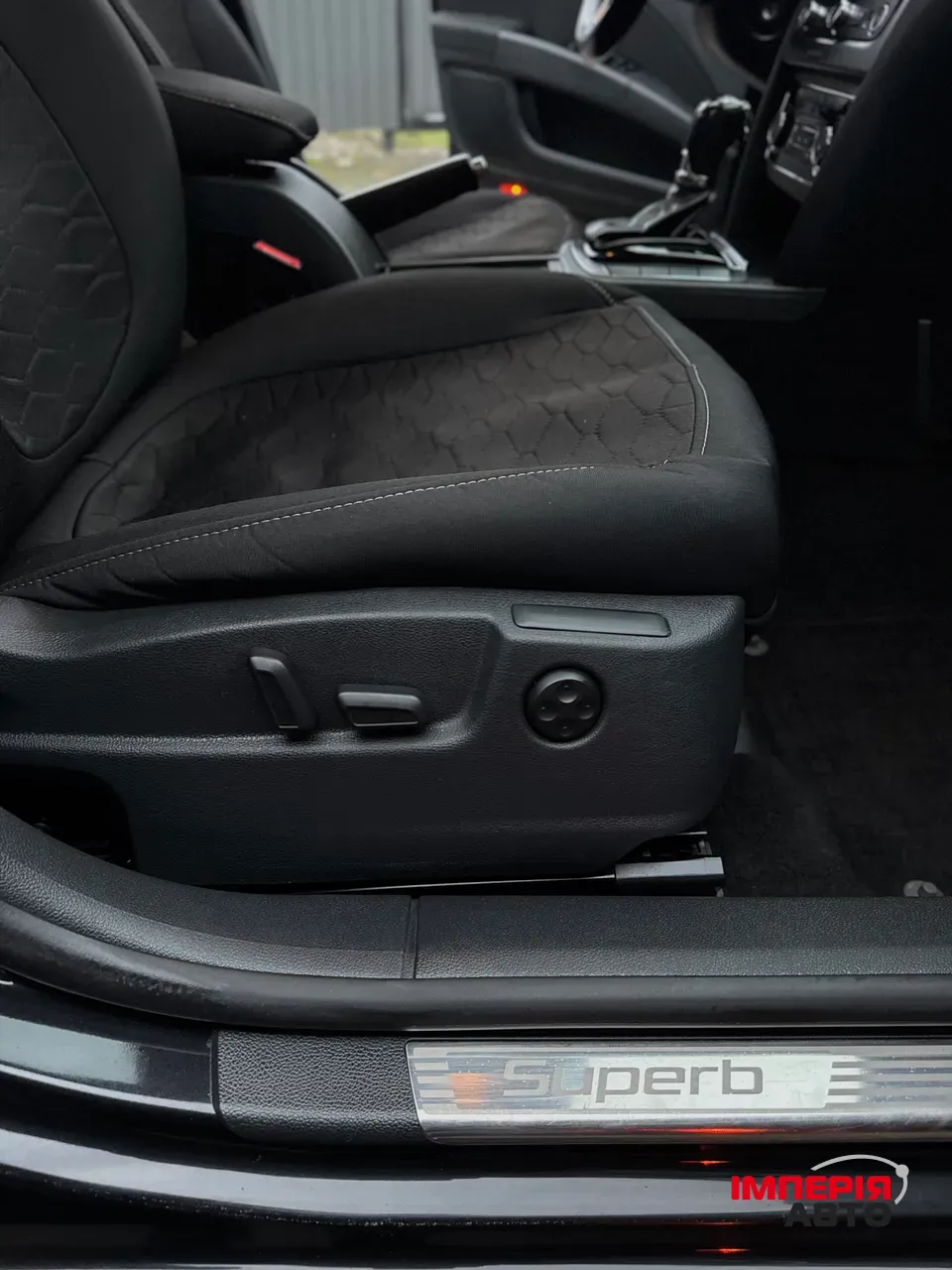 Skoda Superb - фото 13