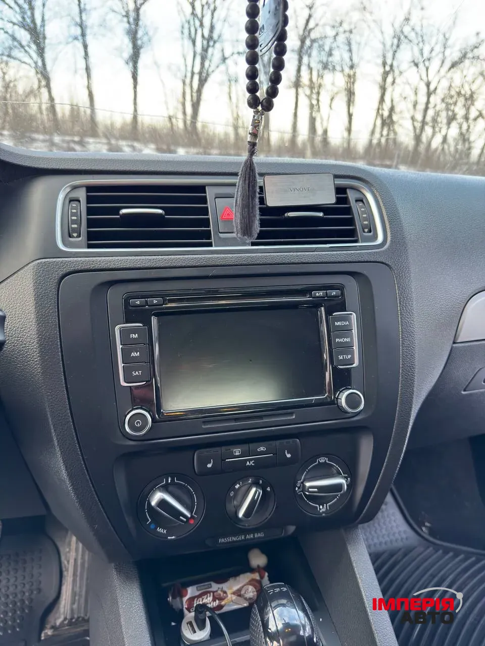 Volkswagen Jetta - фото 11