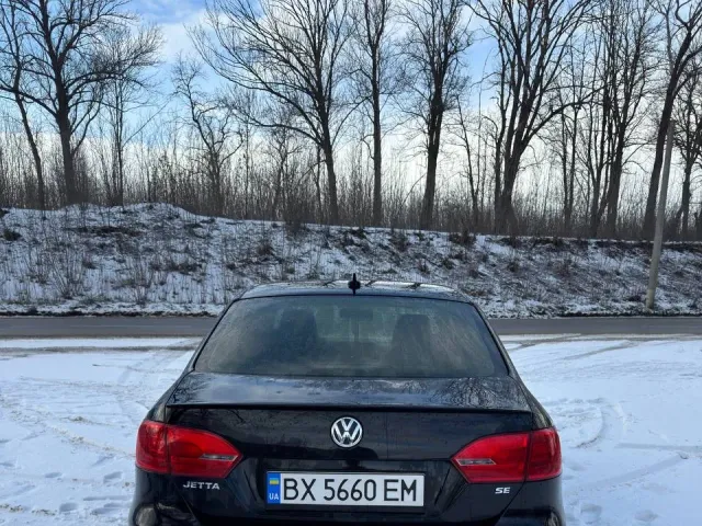 Volkswagen Jetta - фото 3