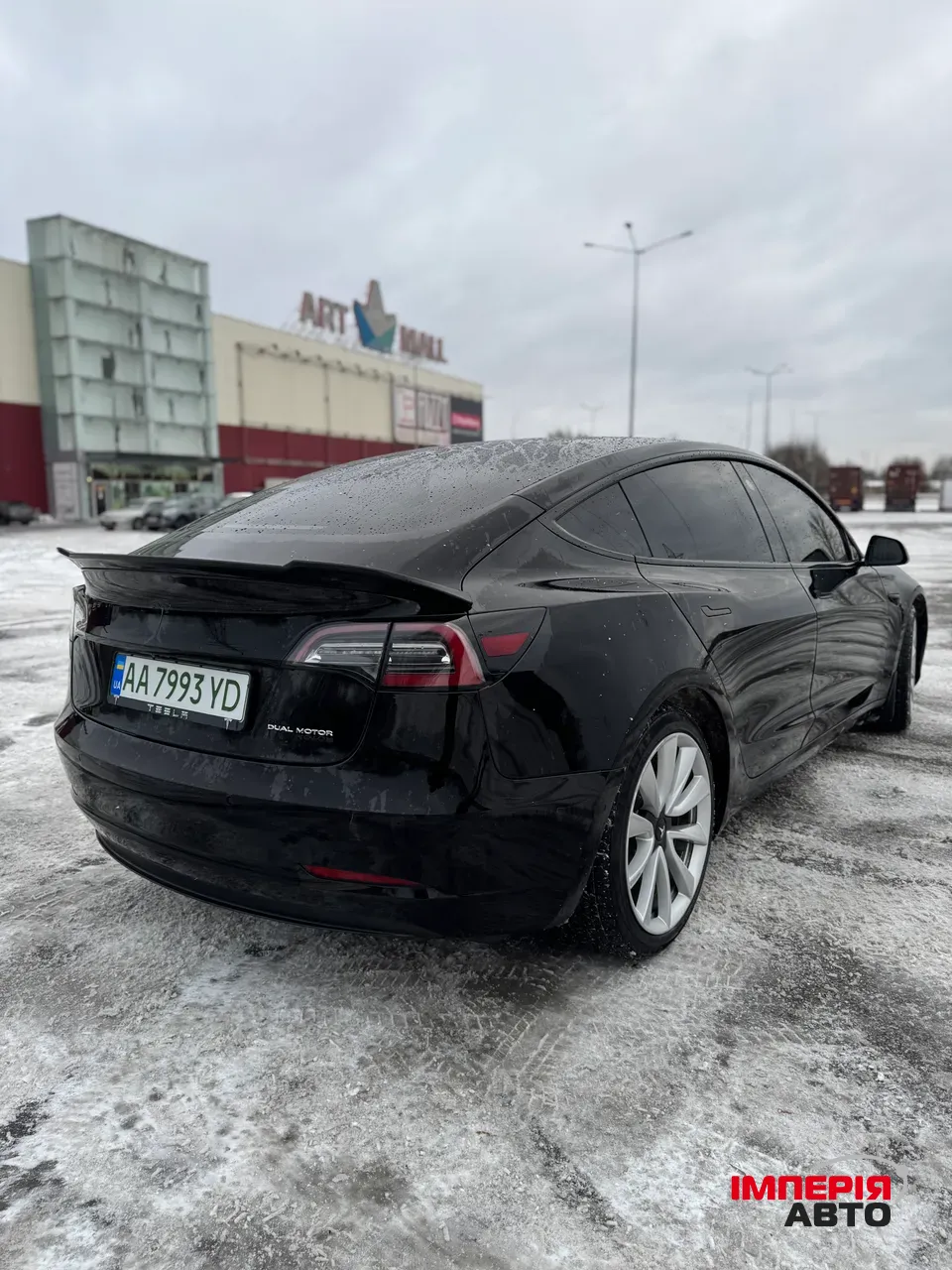 Tesla Model 3 - фото 5
