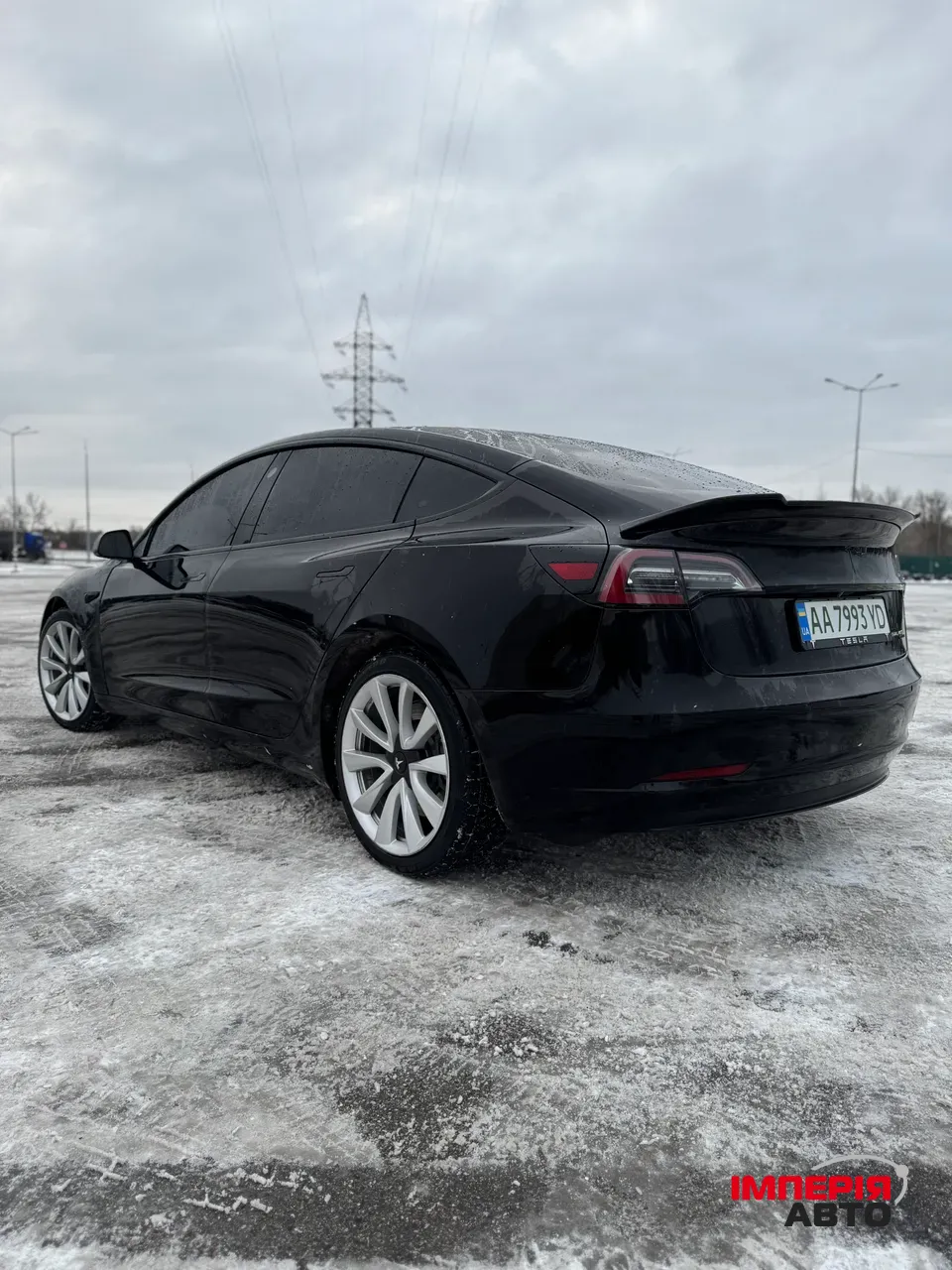 Tesla Model 3 - фото 7
