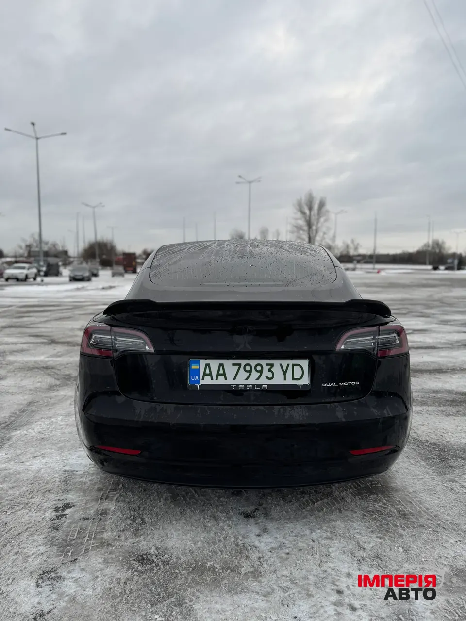 Tesla Model 3 - фото 6