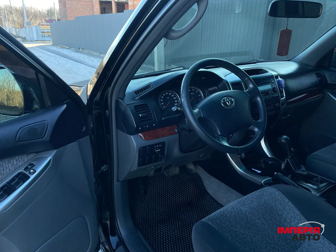 Toyota Land Cruiser Prado - фото 8