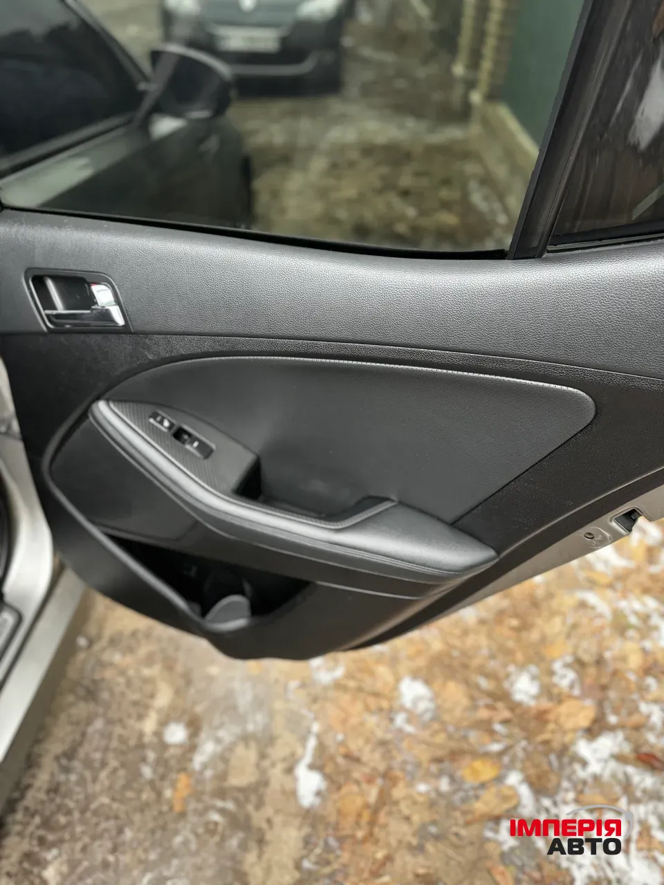 Kia Optima - фото 17