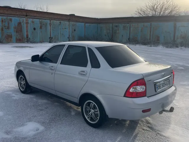 Lada (ВАЗ) Priora - фото 3