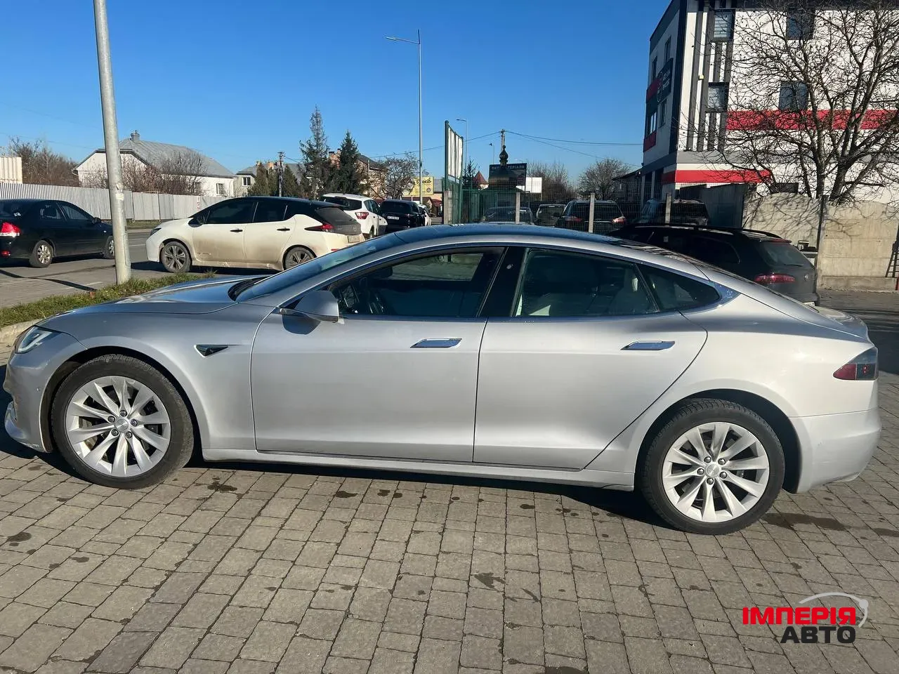 Tesla Model S - фото 3