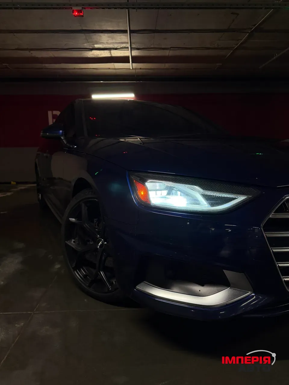 Audi A4 - фото 11