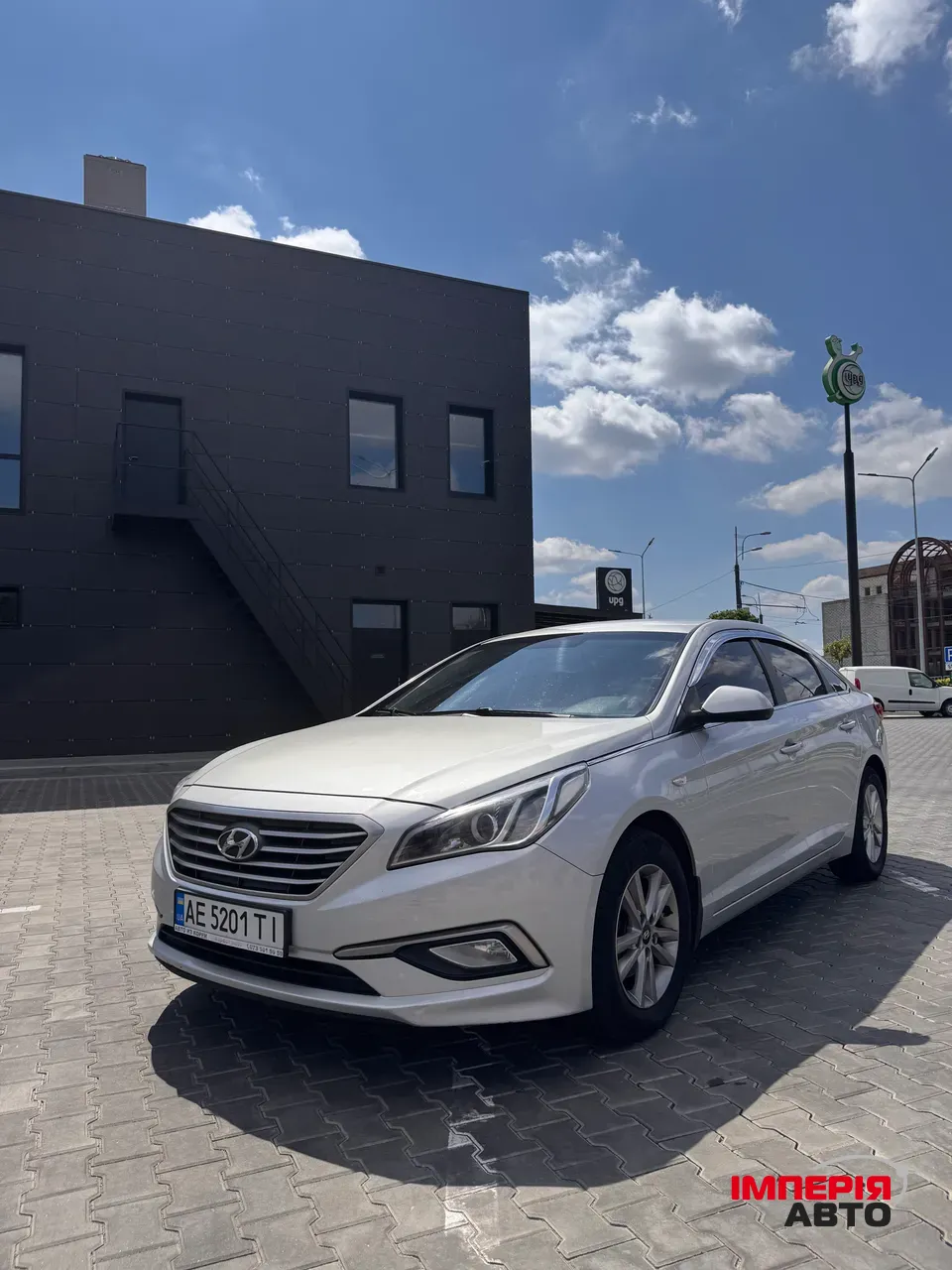 Hyundai Sonata - фото 1