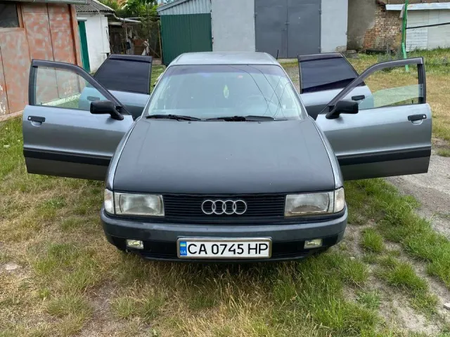 Audi 80 - фото 2
