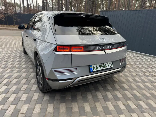 Hyundai IONIQ 5 - фото 3