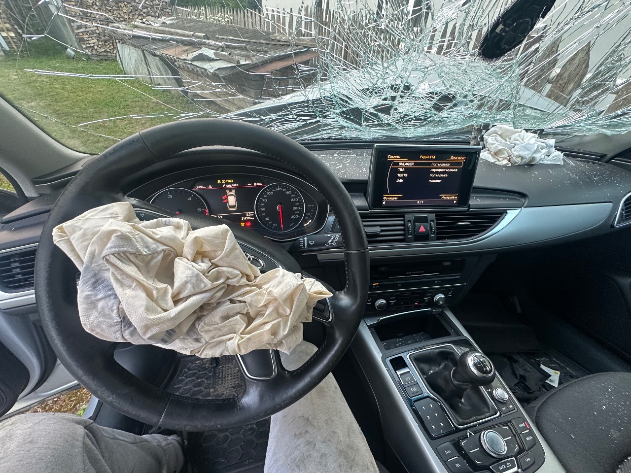 Audi A6 - фото 10