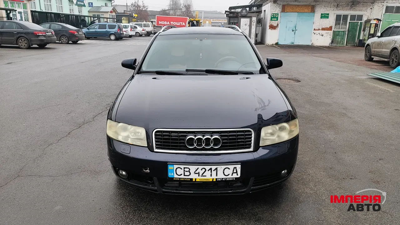 Audi A4 - фото 2