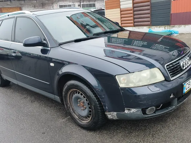 Audi A4 - фото 4