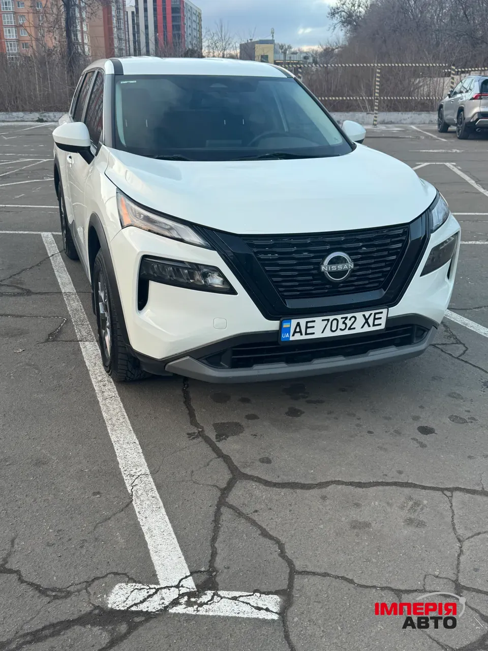 Nissan Rogue - фото 1