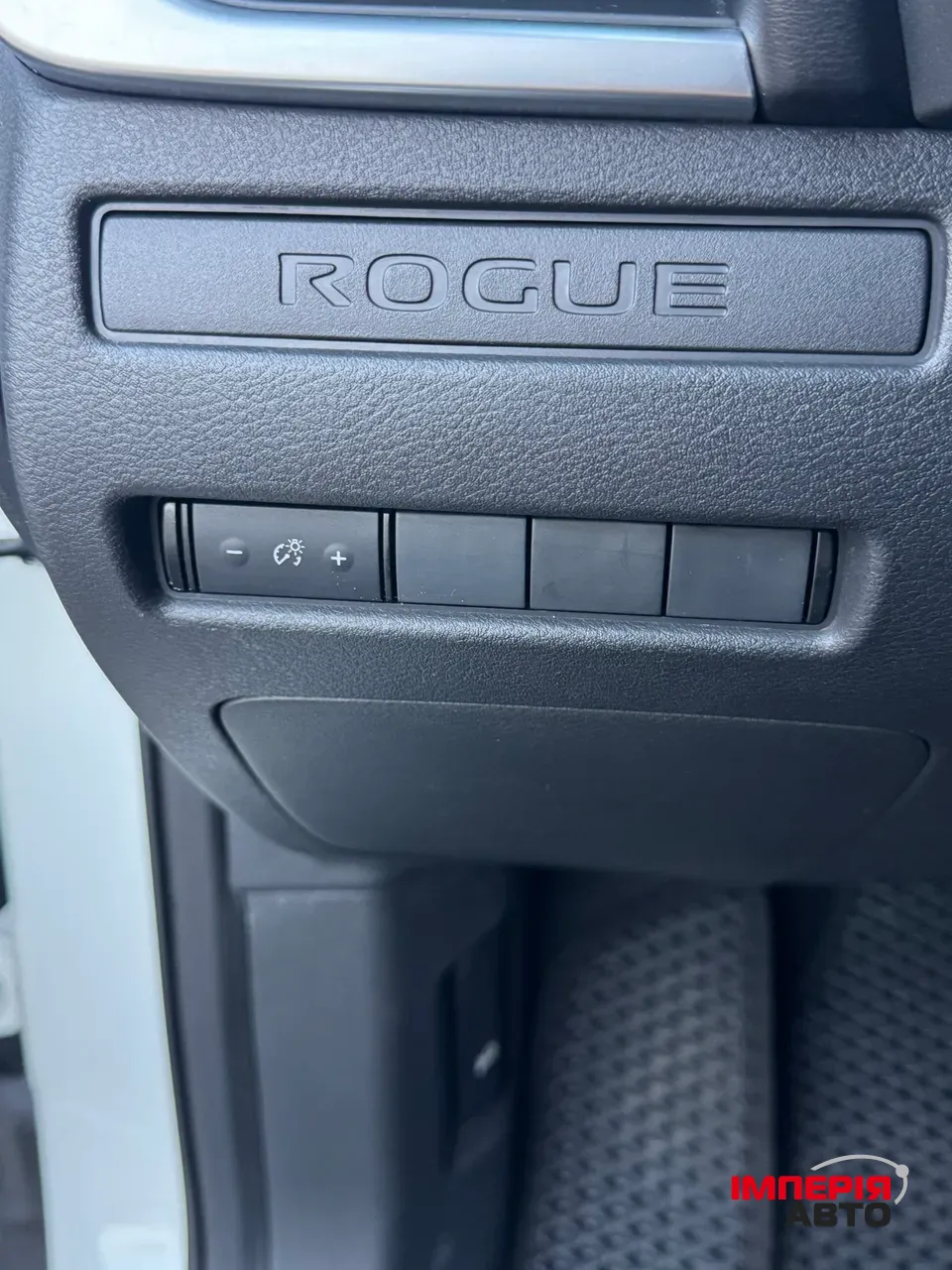 Nissan Rogue - фото 3