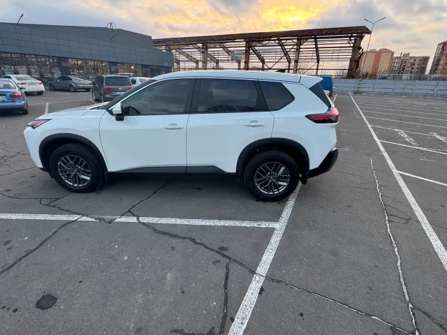 Nissan Rogue - фото 2