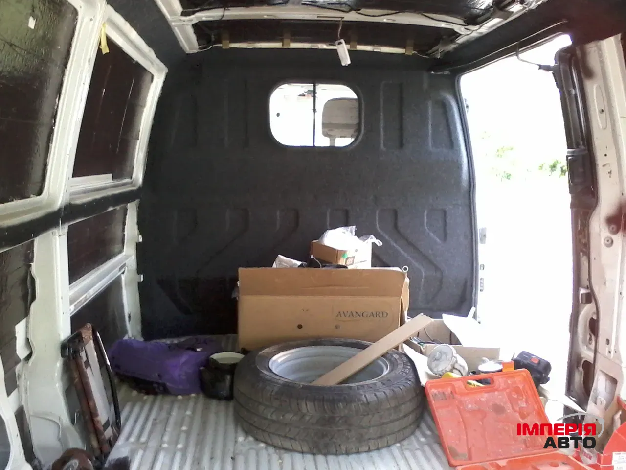 Volkswagen Transporter - фото 16