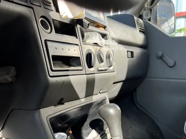 Volkswagen Transporter - фото 2